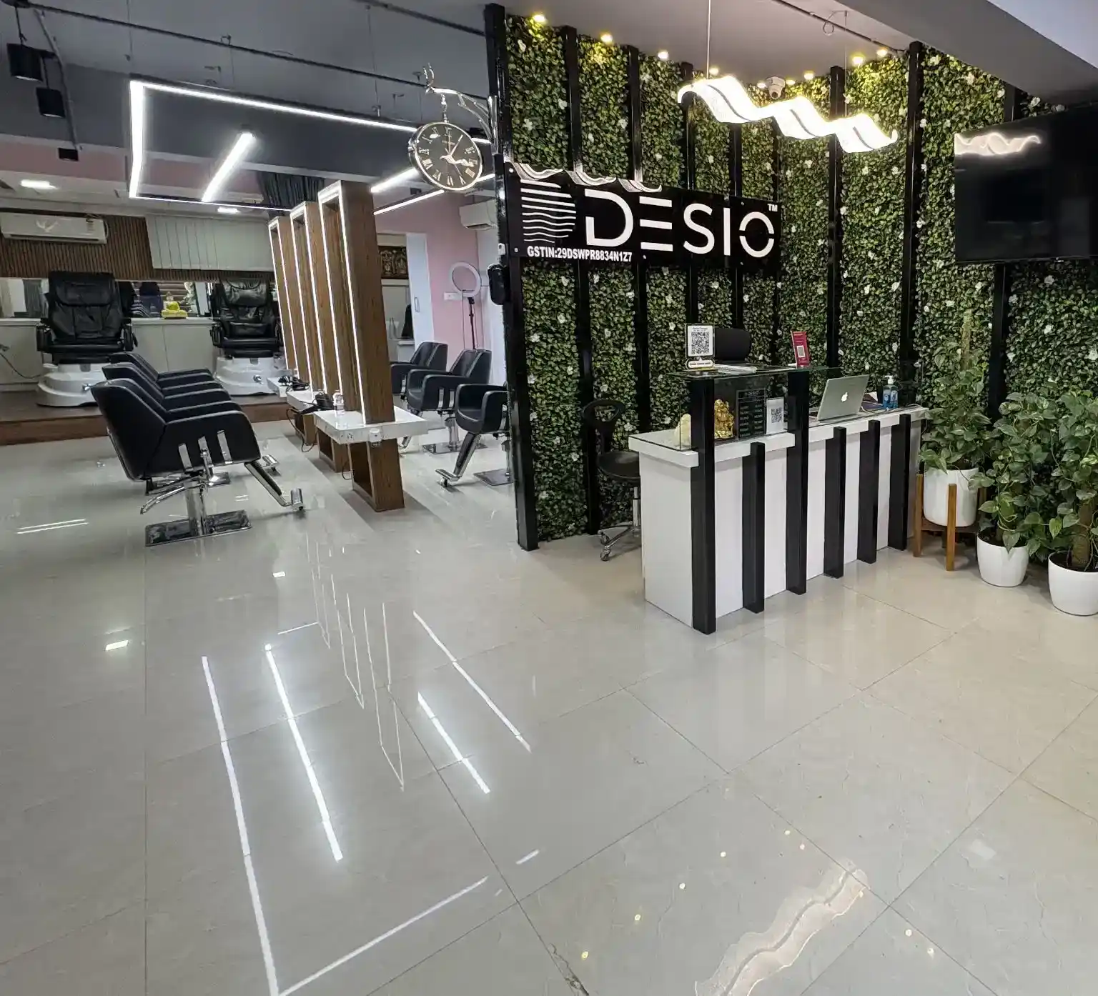 Desio Unisex Salon
